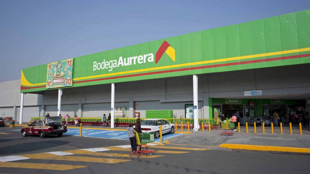 Why can't I search for IDs when adding friends or people on Line? Is it because of restrictions?